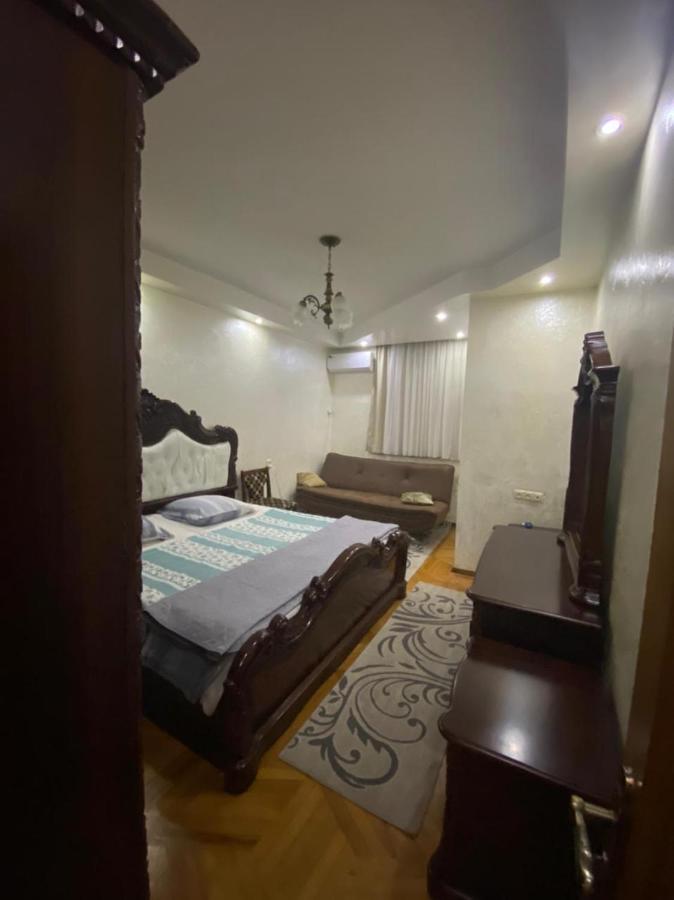 Apartment Ge Zvezda Batumi Exterior photo