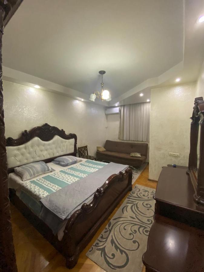 Apartment Ge Zvezda Batumi Exterior photo