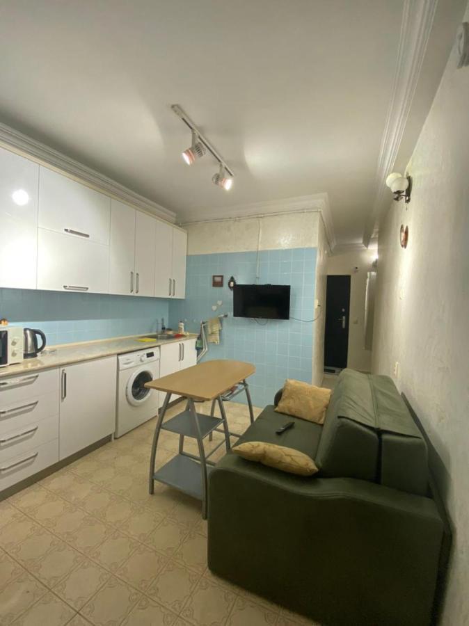 Apartment Ge Zvezda Batumi Exterior photo